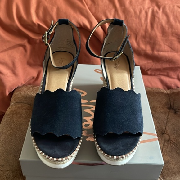 Incredibly cute & comfy Crown Vintage espadrille wedges! 🖤 sz 9.5 - Picture 3 of 6